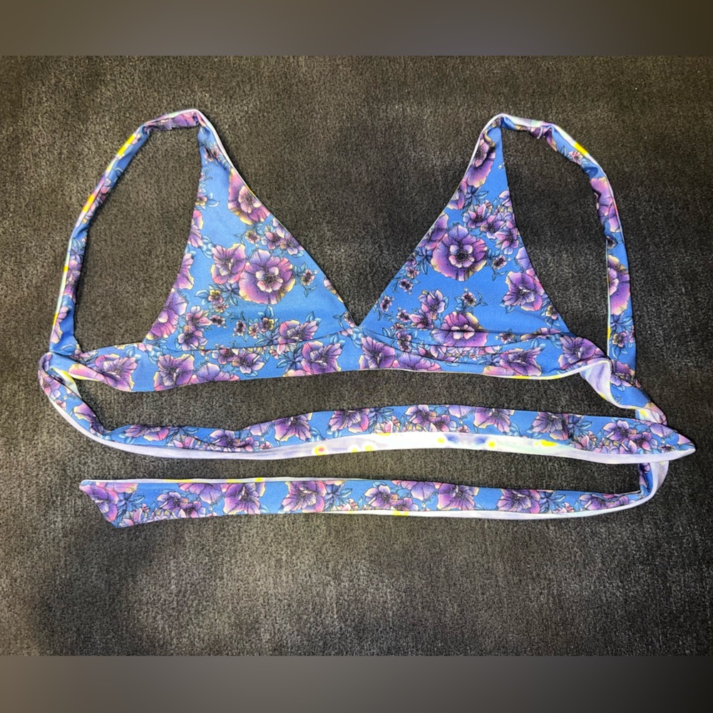 REVERSIBLE Lali and Layla top in poppin poppy and solar sunset